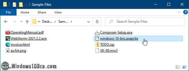 Everything underlined in File Explorer